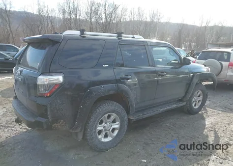 2014 Toyota 4Runner Sr5 Premium z USA, uszkodzony, nr VIN JTEBU5JR4E5170696